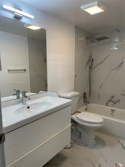 Picture of 6175 NW 57Th St # 116, Tamarac, FL 33319