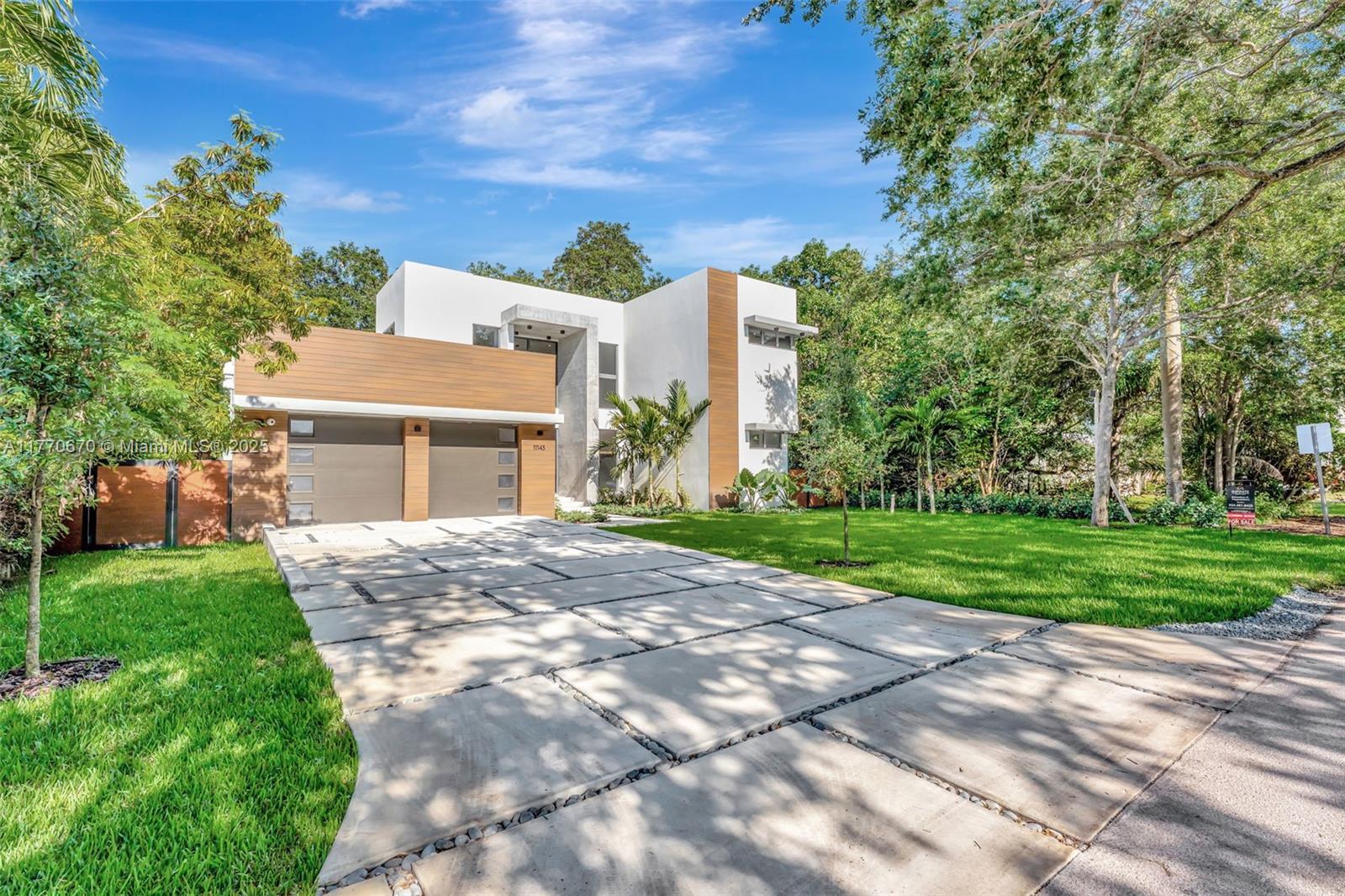 Picture of 11143 NE 8Th Ave, Biscayne Park, FL 33161