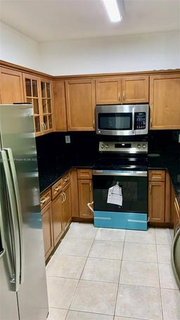 Picture of 7869 NW 110 Av, Doral, FL 33178