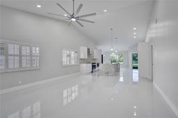 Picture of 7569 Diamond Pointe Cir, Delray Beach, FL 33446