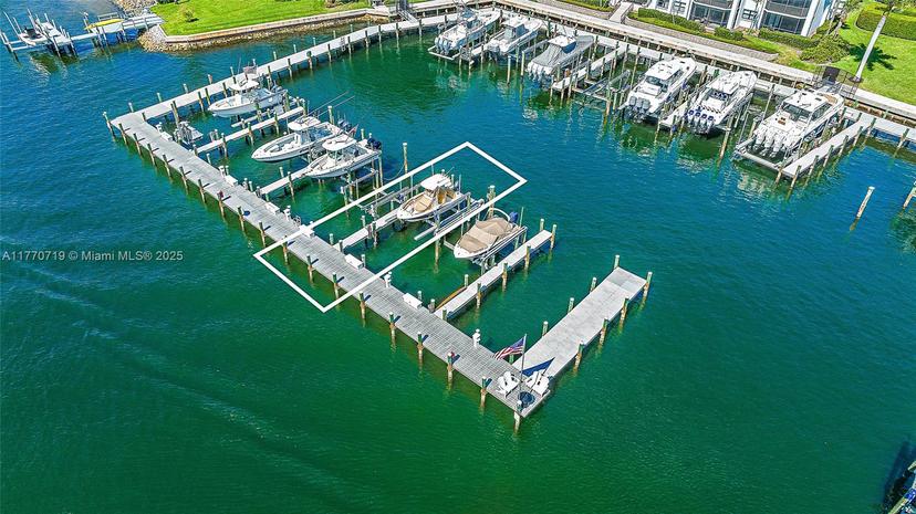 Picture of 1015 S Bay Colony Drive S Slip 17, Juno Beach FL 33408