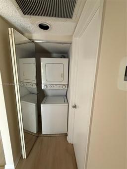 Picture of 12500 SW 6Th St # 307N, Pembroke Pines, FL 33027