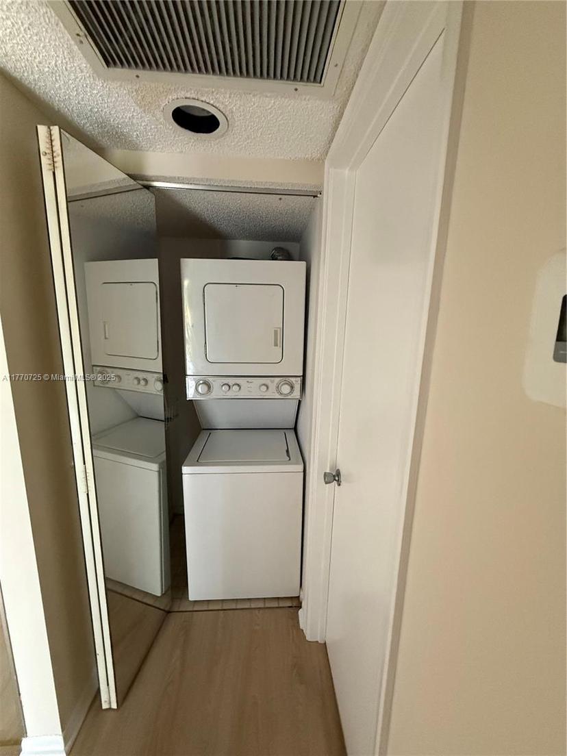 Picture of 12500 SW 6Th St # 307N, Pembroke Pines FL 33027