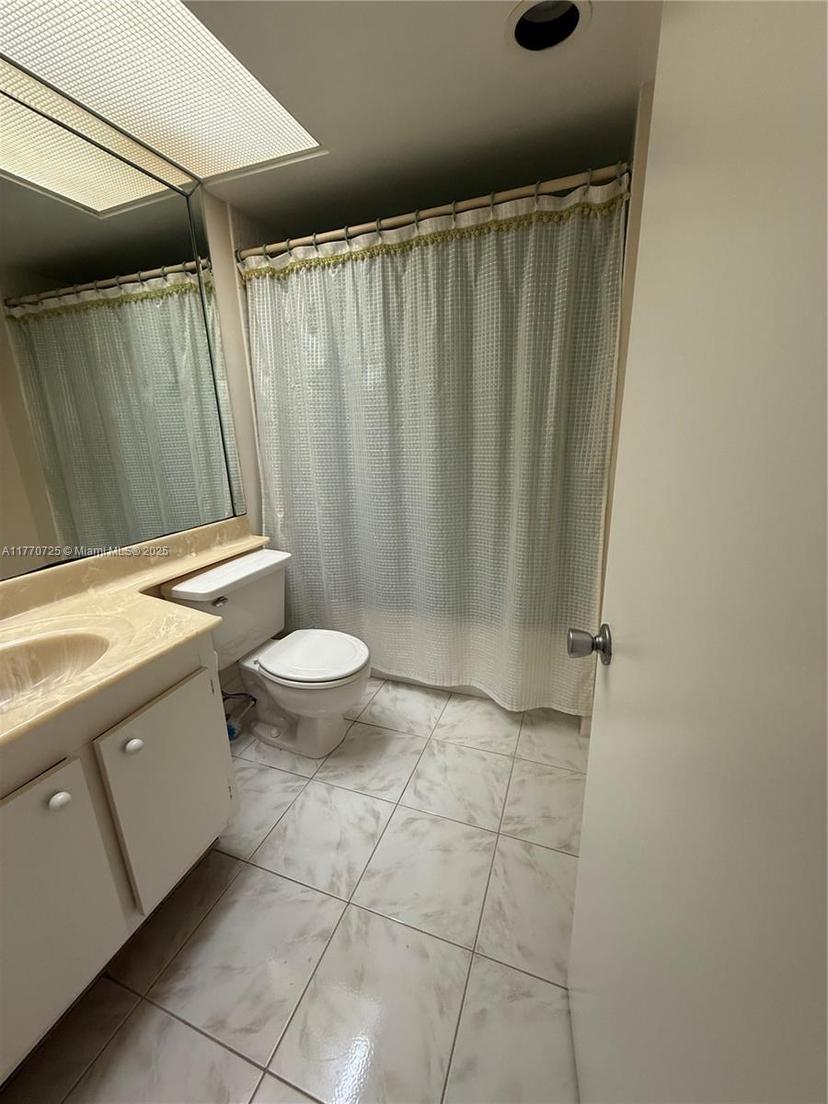Picture of 12500 SW 6Th St # 307N, Pembroke Pines FL 33027