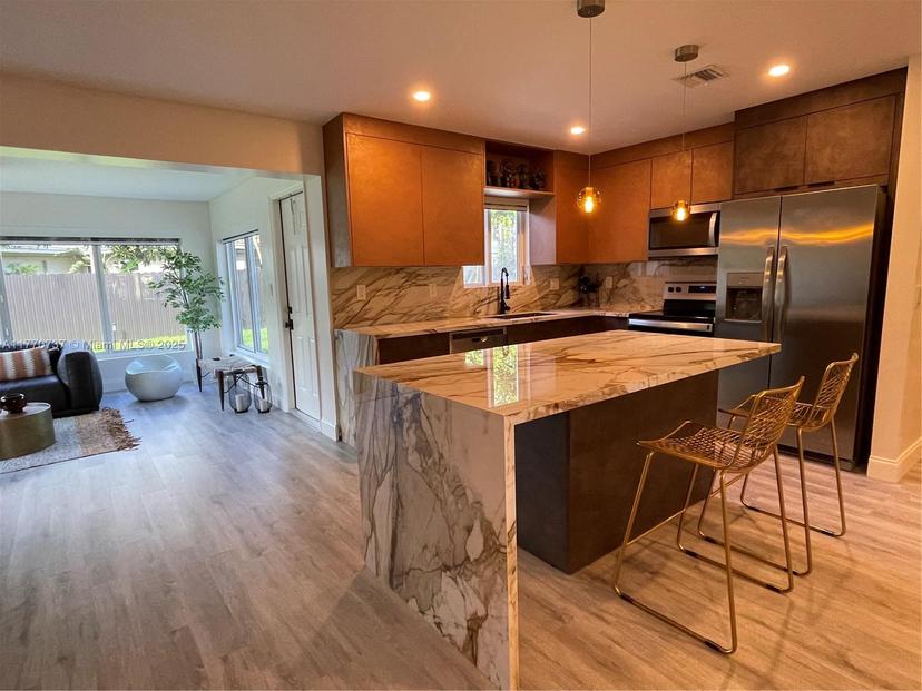 Picture of 5733 Madison St, Hollywood FL 33023
