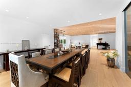 Picture of 5601 San Vicente St, Coral Gables, FL 33146