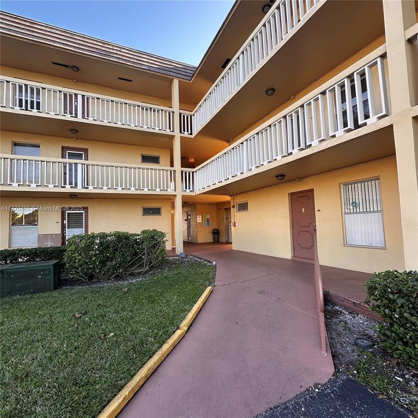 Picture of 5860 NW 64Th Ave # 203, Tamarac FL 33319