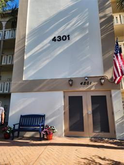 Picture of 4301 Martinique Cir # E4, Coconut Creek, FL 33066