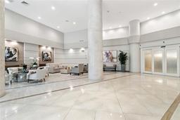 Picture of 19195 NE 36Th Ct # 907, Aventura, FL 33180