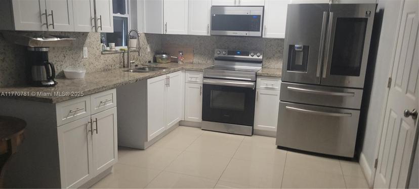 Picture of 840 NE 32Nd Ct, Pompano Beach FL 33064