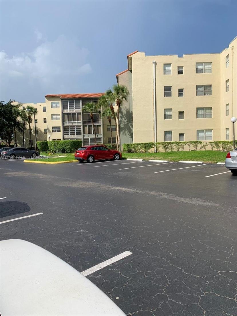 Picture of 1800 SW 81St Ave # 1300, North Lauderdale FL 33068