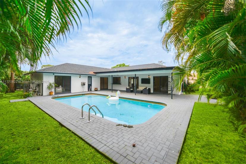 Picture of 13526 Jonquil Pl, Wellington FL 33414