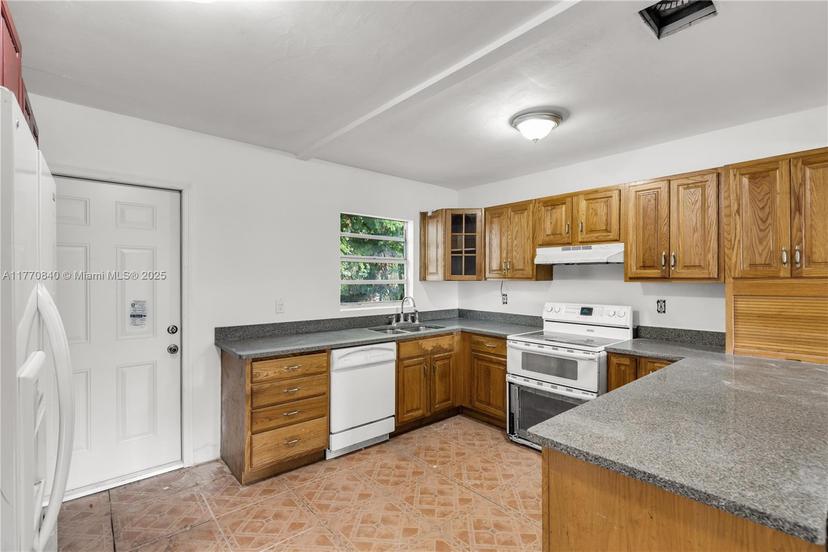 Picture of 10821 NE 5Th Ave, Miami FL 33161