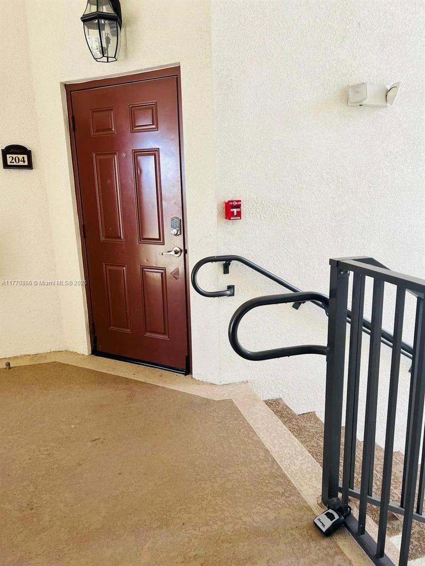 Picture of 10620 NW 88Th St # 204, Doral FL 33178