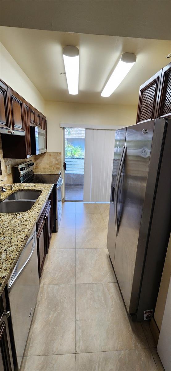 Picture of 2810 Riverside Dr # 4, Coral Springs FL 33065