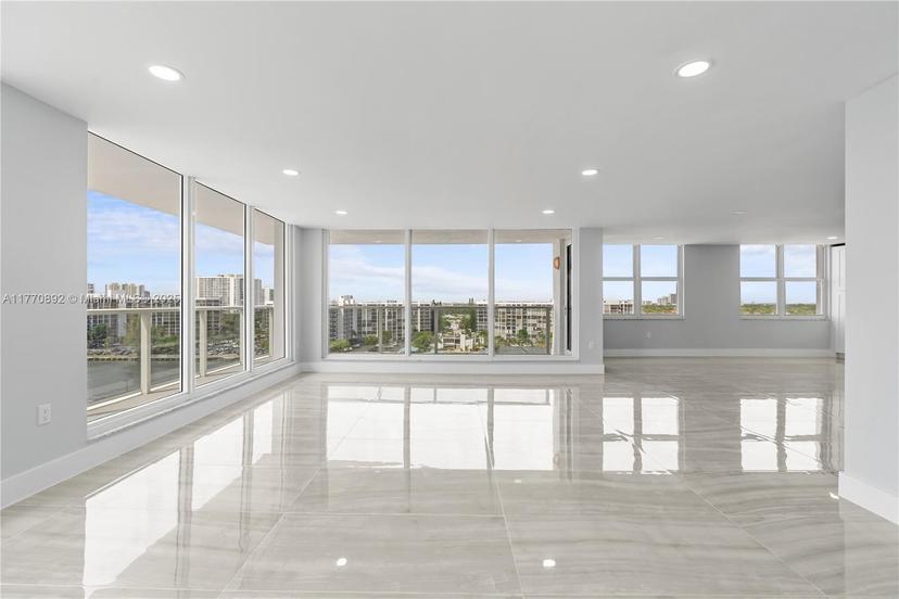 Picture of 2751 S Ocean Dr # 1008N, Hollywood FL 33019