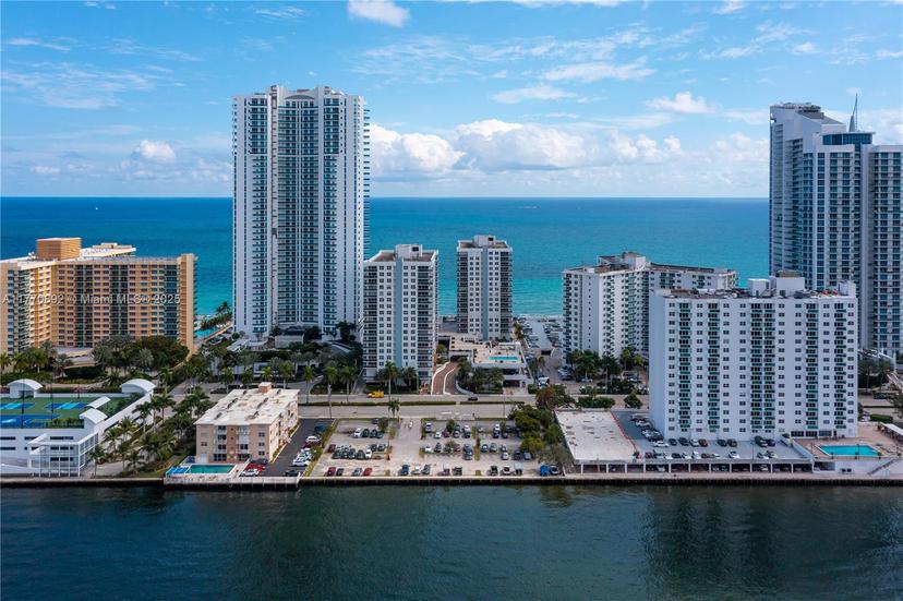 Picture of 2751 S Ocean Dr # 1008N, Hollywood FL 33019