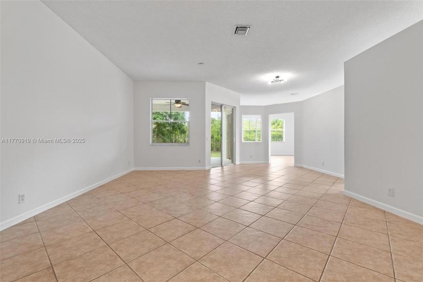 Picture of 1332 Chenille Cir, Weston FL 33327