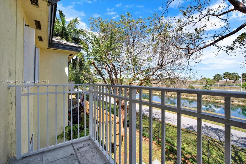 Picture of 2615 NE 4Th St # 202, Homestead FL 33033