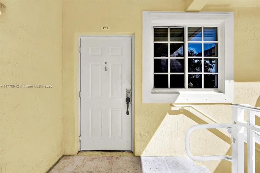 Picture of 2615 NE 4Th St # 202, Homestead FL 33033