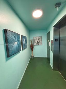 Picture of 4141 NW 44Th Ave # 424, Lauderdale Lakes, FL 33319