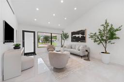 Picture of 475 NW 87Th St, El Portal, FL 33150