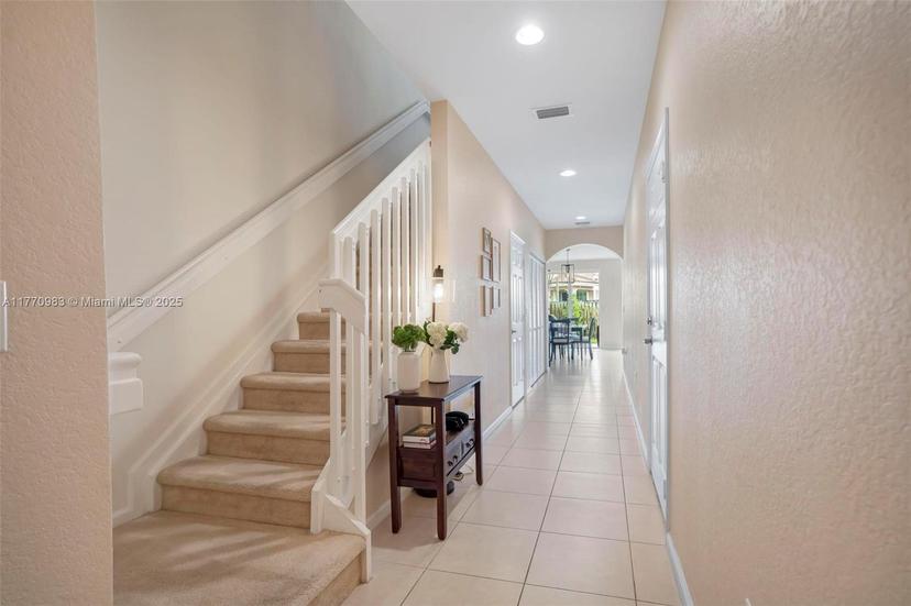 Picture of 210 Las Brisas Cir, Sunrise FL 33326