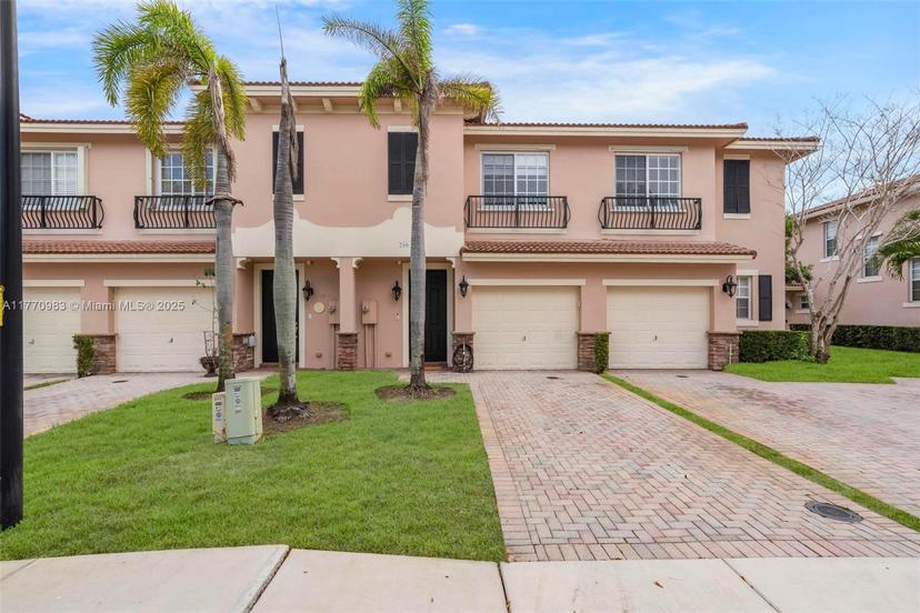 Picture of 210 Las Brisas Cir, Sunrise FL 33326