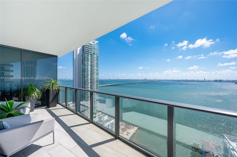 Picture of 460 NE 28Th St # 3208, Miami FL 33137