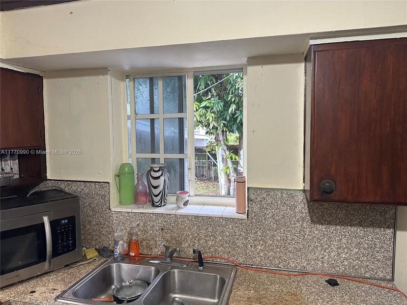 Picture of 102 NE 122Nd St, North Miami FL 33161