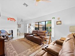 Picture of 102 Chapel Ln, Tequesta, FL 33469