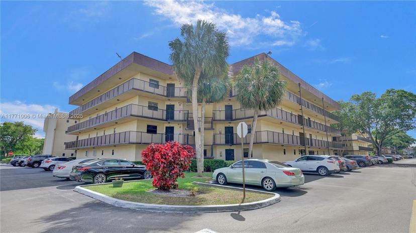 Picture of 6555 W Broward Blvd # 209, Plantation FL 33317