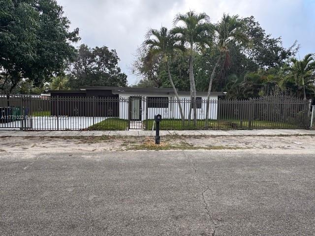 Picture of 2328 NW 105Th St, Miami FL 33147