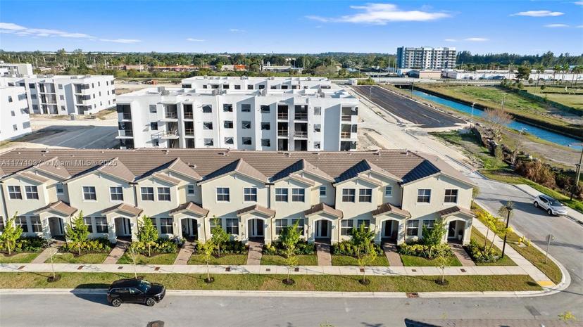 Picture of 14872 SW 265Th St # 14872, Homestead FL 33032