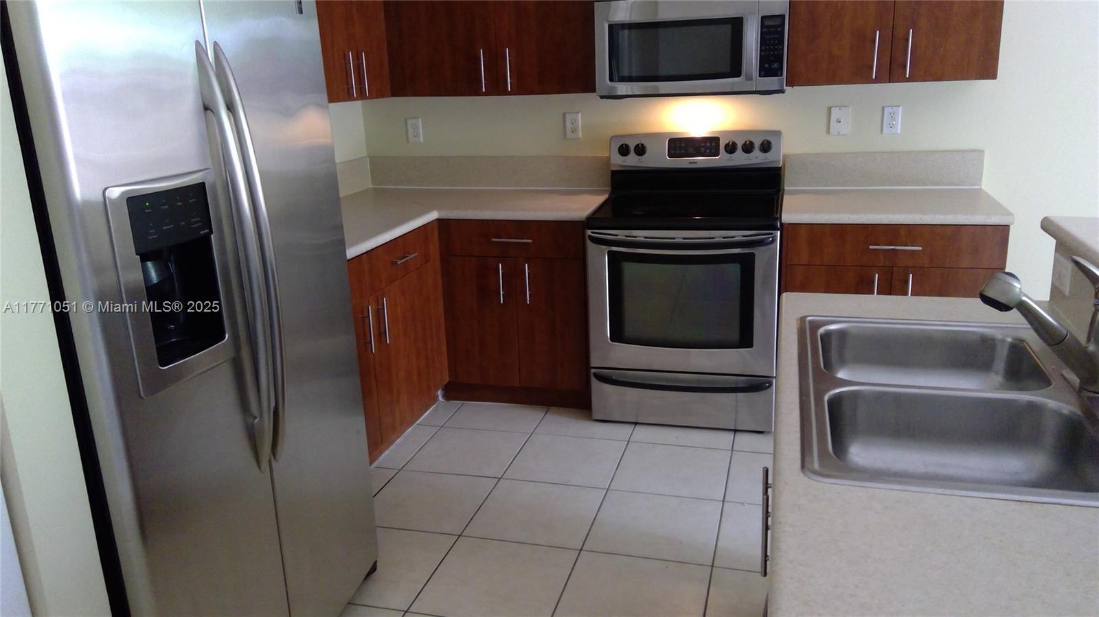 Picture of 4293 NE 10Th Ct # 4293, Homestead, FL 33033