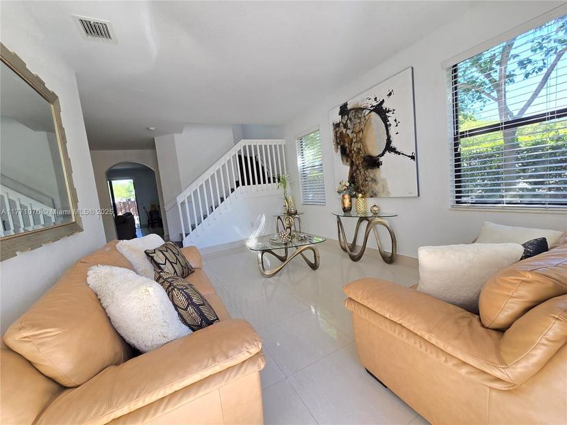Picture of 11245 NW 88Th Ter, Doral FL 33178