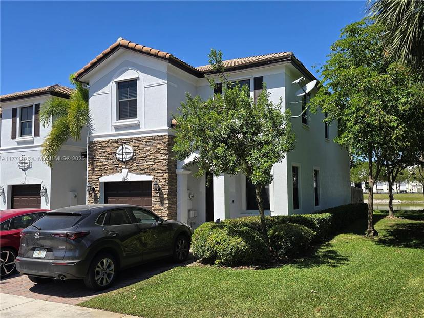 Picture of 11245 NW 88Th Ter, Doral FL 33178