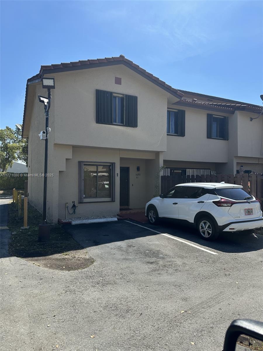 Picture of 14201 SW 57Th Ln, Miami, FL 33183