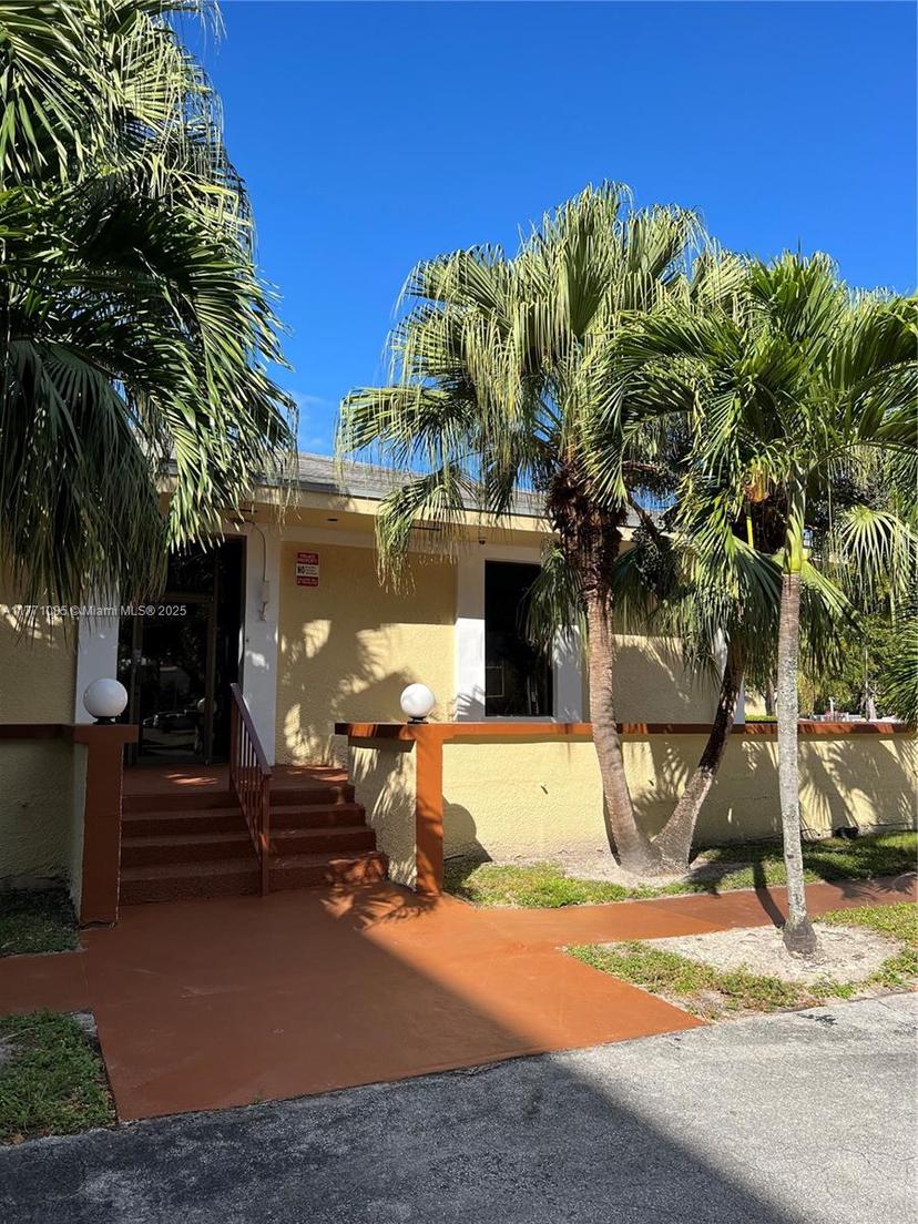 Picture of 11925 NE 2Nd Ave # B308, North Miami FL 33161
