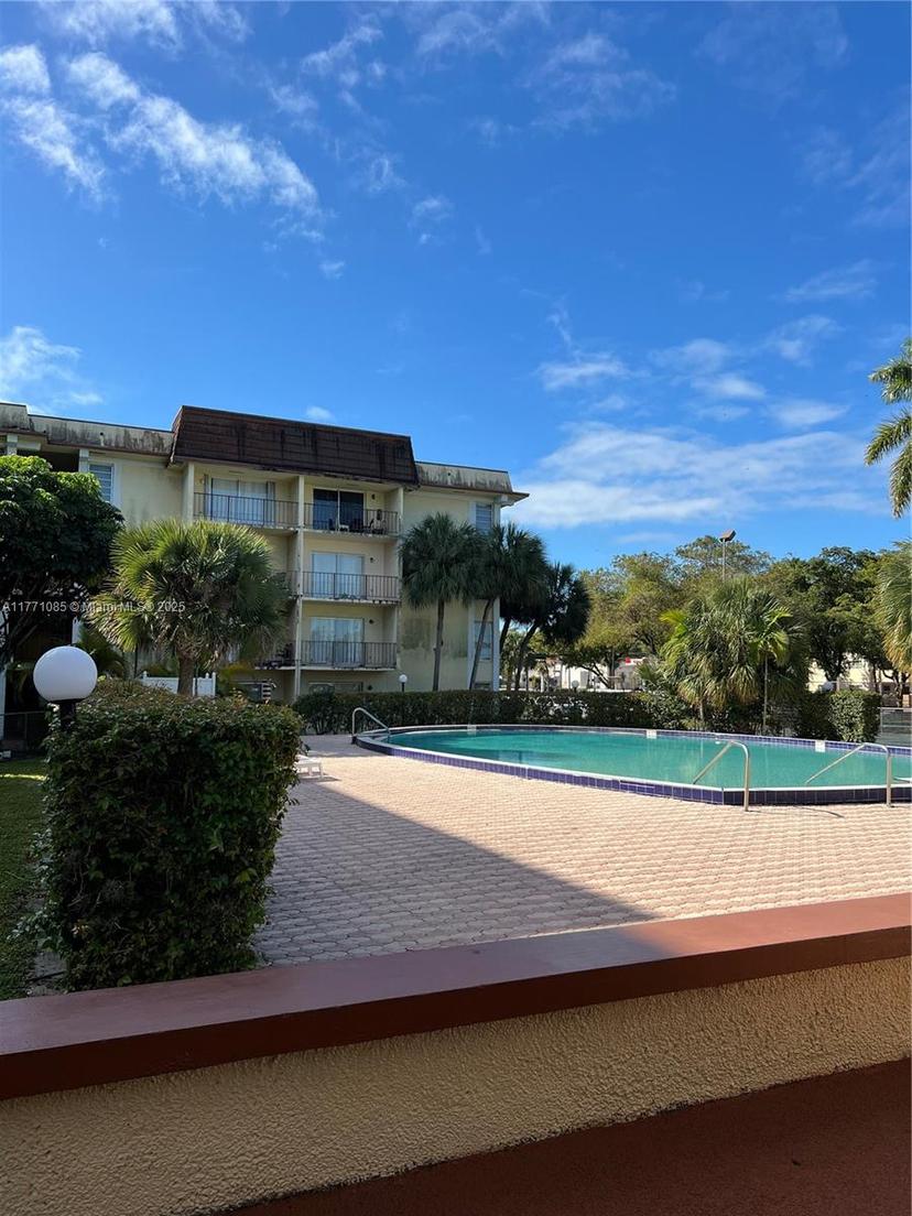 Picture of 11925 NE 2Nd Ave # B308, North Miami FL 33161