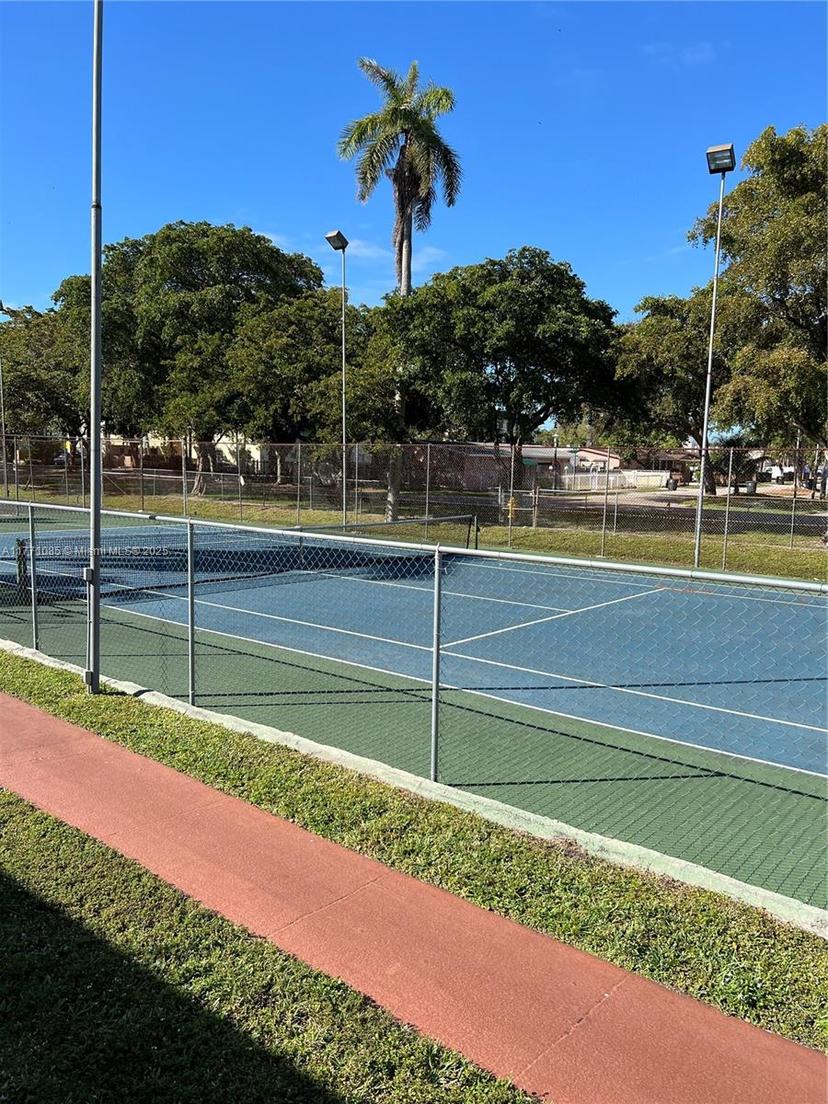 Picture of 11925 NE 2Nd Ave # B308, North Miami FL 33161
