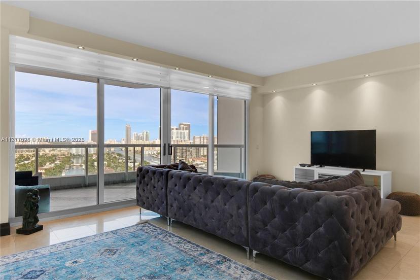 Picture of 21200 Point Pl # 1802, Aventura FL 33180