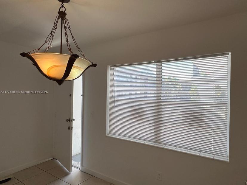 Picture of 13700 NE 6Th Ave # 211, North Miami FL 33161