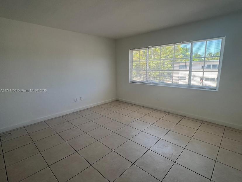 Picture of 13700 NE 6Th Ave # 211, North Miami FL 33161