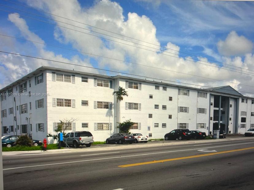 Picture of 13700 NE 6Th Ave # 211, North Miami FL 33161