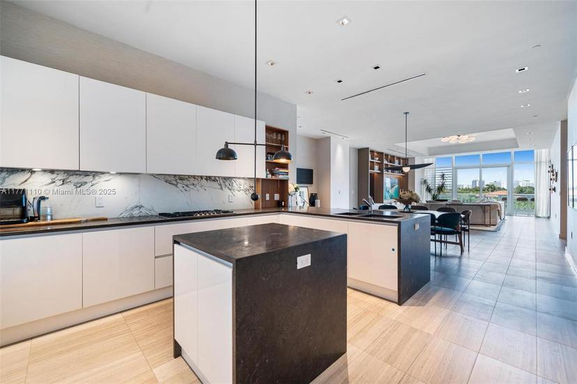 Picture of 4701 N Meridian Ave # 304, Miami Beach FL 33140