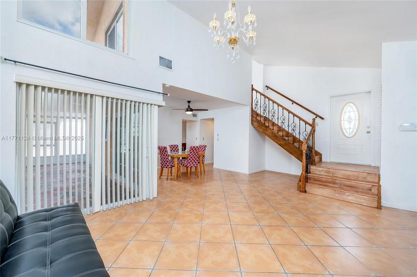 Picture of 1007 NW 106Th Ave Cir, Miami FL 33172