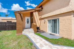 Picture of 1007 NW 106Th Ave Cir, Miami, FL 33172