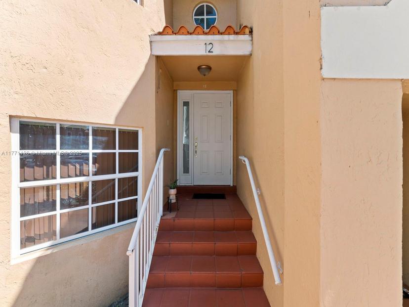 Picture of 14255 SW 57Th Ln # 12, Miami FL 33183