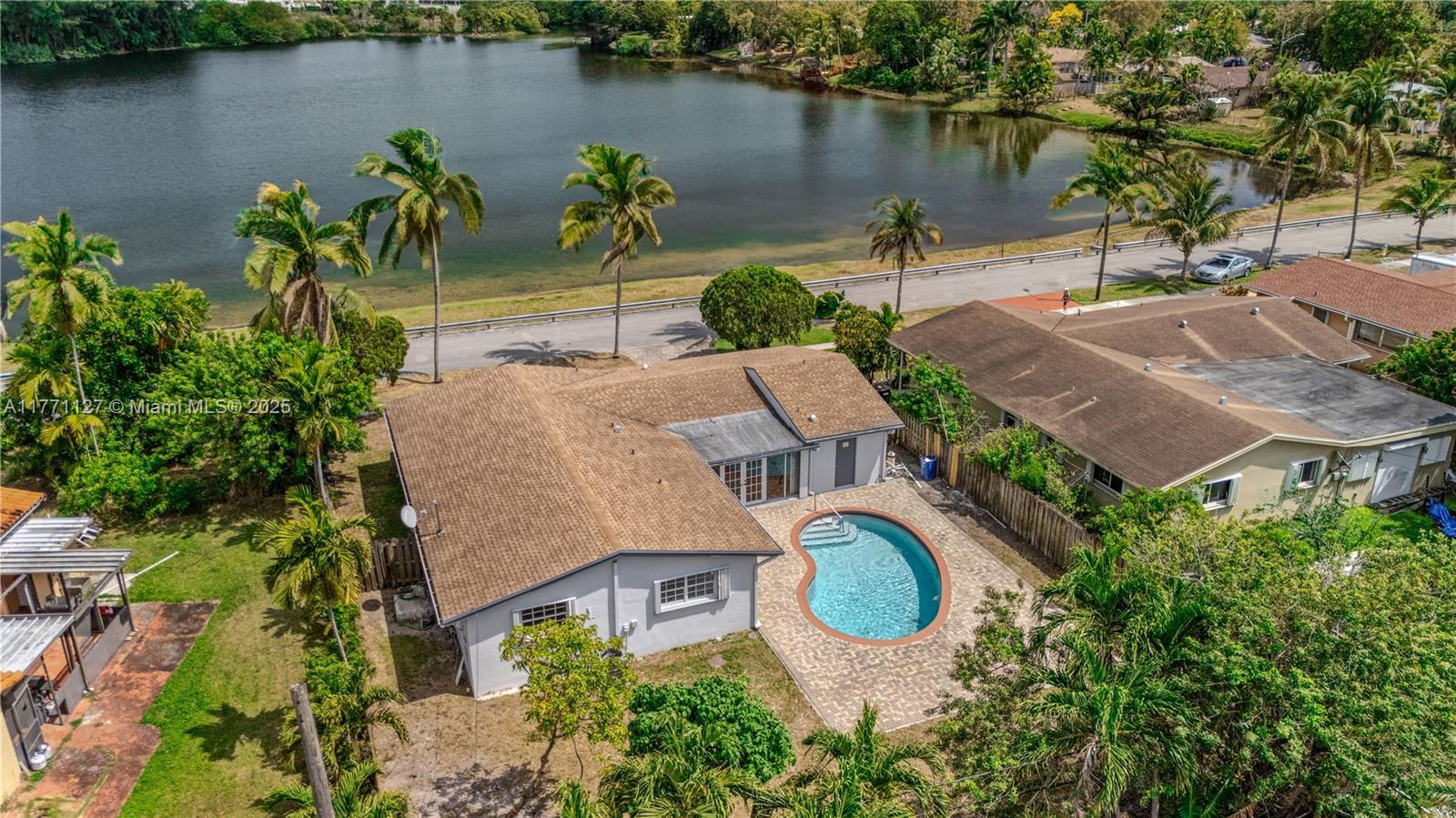 Picture of 18400 NE 8Th Ave, North Miami Beach, FL 33179